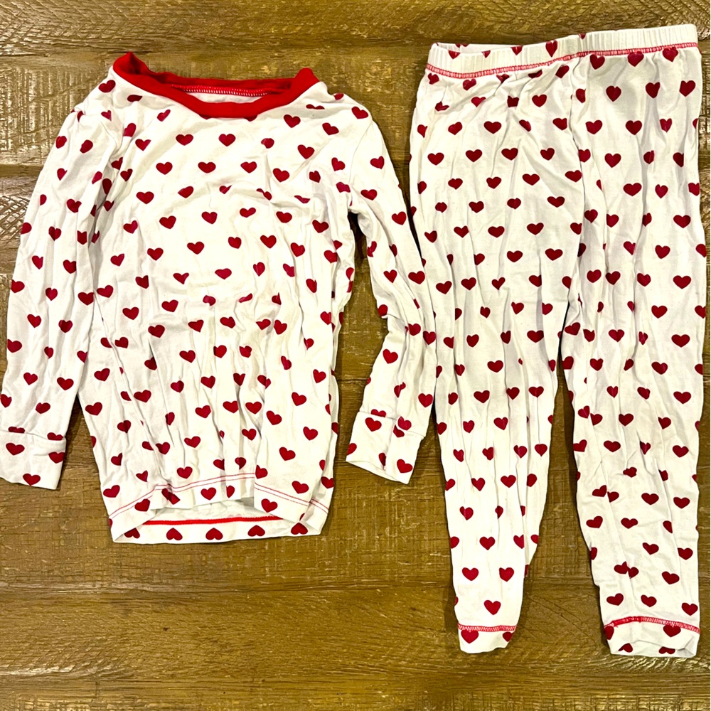Kickee Pants 3T “Hearts” pajamas